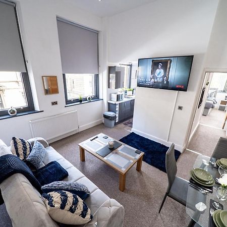 Cozy 1-Bedroom Apartment In The Heart Of Barnsley Town Centre Extérieur photo