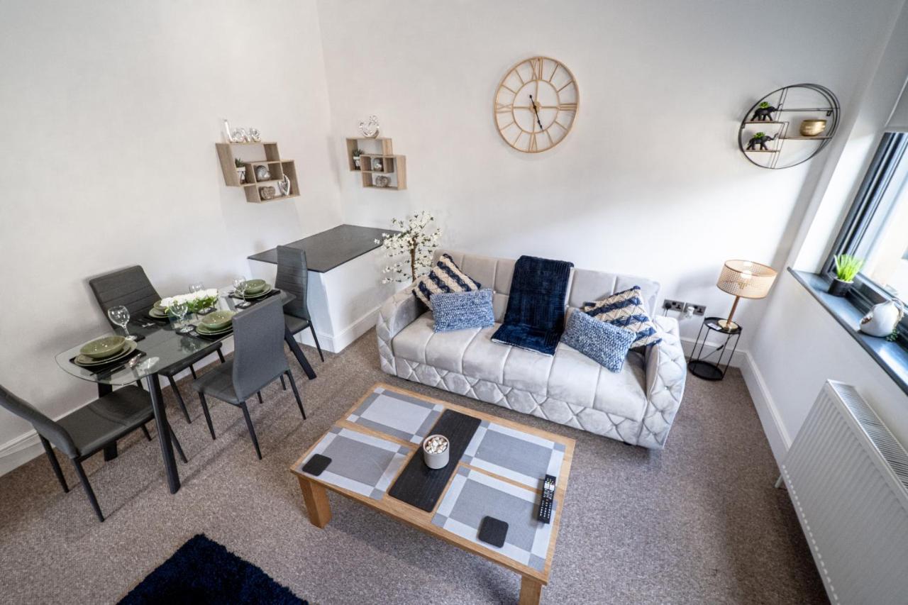 Cozy 1-Bedroom Apartment In The Heart Of Barnsley Town Centre Extérieur photo