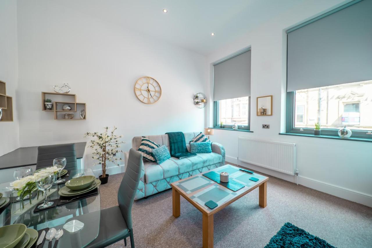 Cozy 1-Bedroom Apartment In The Heart Of Barnsley Town Centre Extérieur photo