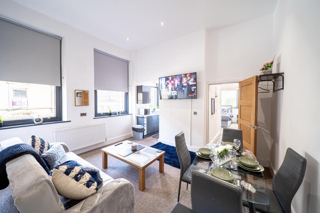 Cozy 1-Bedroom Apartment In The Heart Of Barnsley Town Centre Extérieur photo