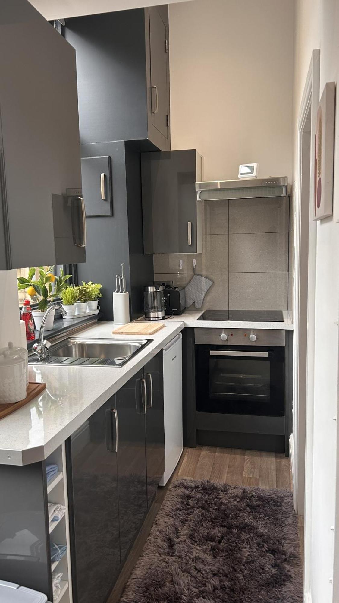 Cozy 1-Bedroom Apartment In The Heart Of Barnsley Town Centre Extérieur photo
