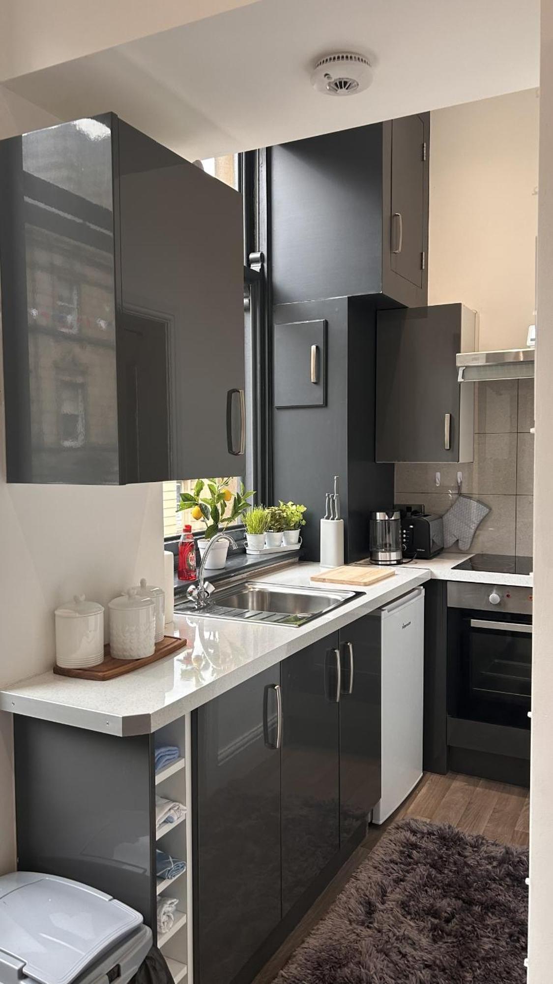 Cozy 1-Bedroom Apartment In The Heart Of Barnsley Town Centre Extérieur photo